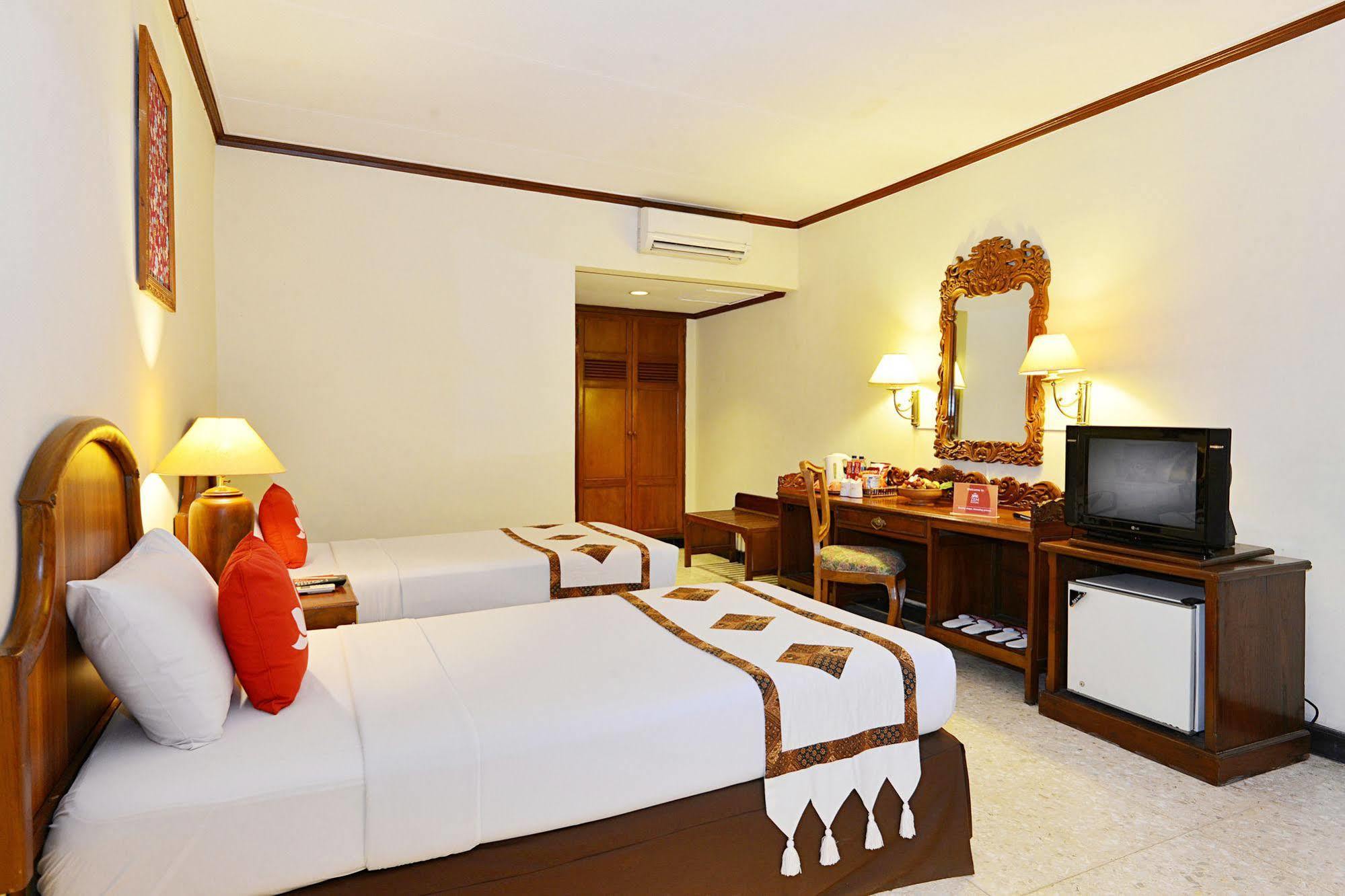 Zen Rooms Jogja Cendrawasih Pakualaman 外观 照片