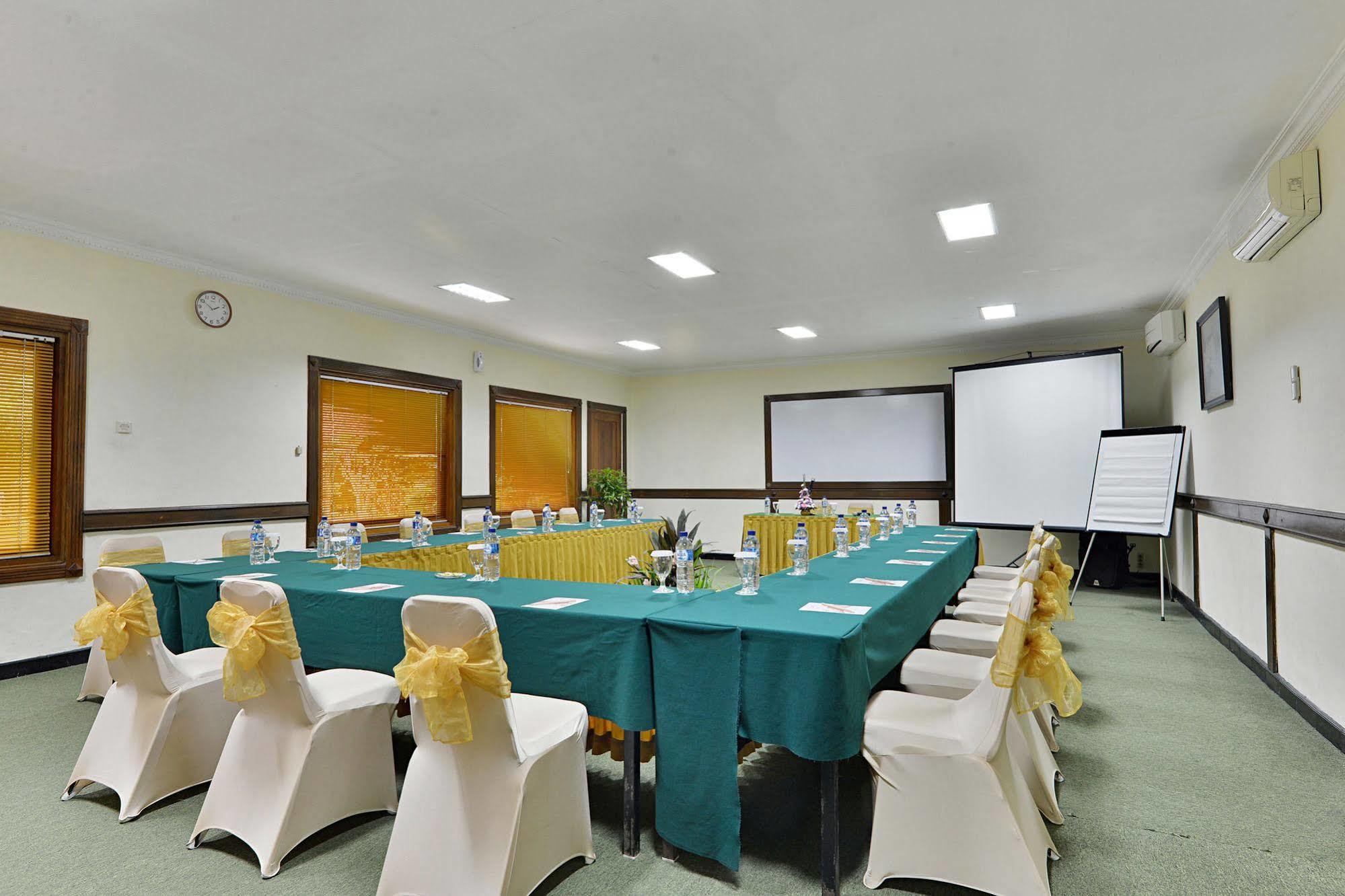 Zen Rooms Jogja Cendrawasih Pakualaman 外观 照片