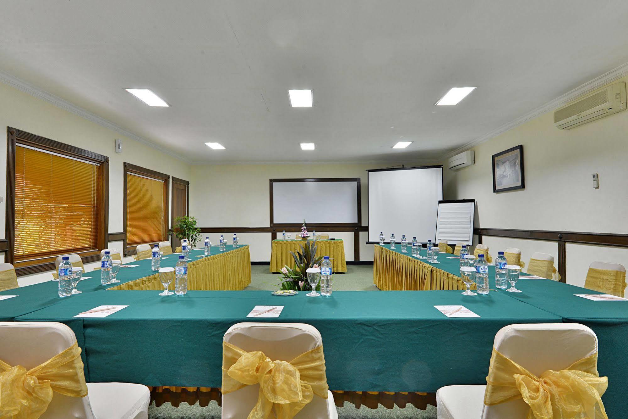 Zen Rooms Jogja Cendrawasih Pakualaman 外观 照片